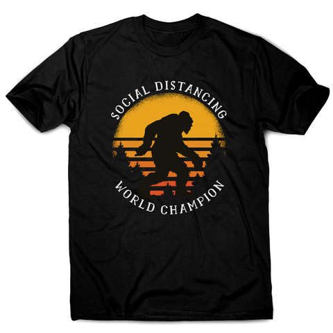 Social distancing bigfoot men's t-shirt Black